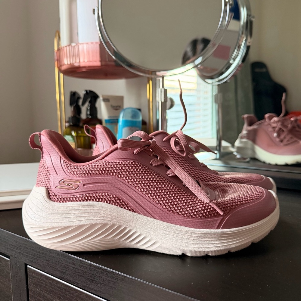 Skechers Women's Dusty Rose Lace-Up Slip-On Sneakers